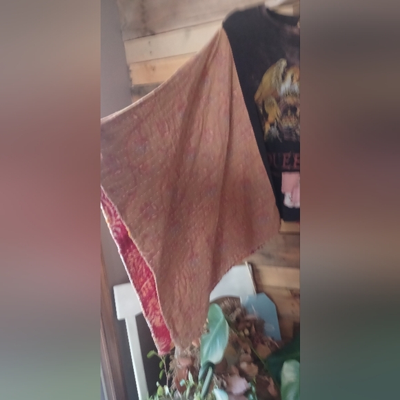 Upcycled Queen Graphic Poncho Top - Picture 10 of 10